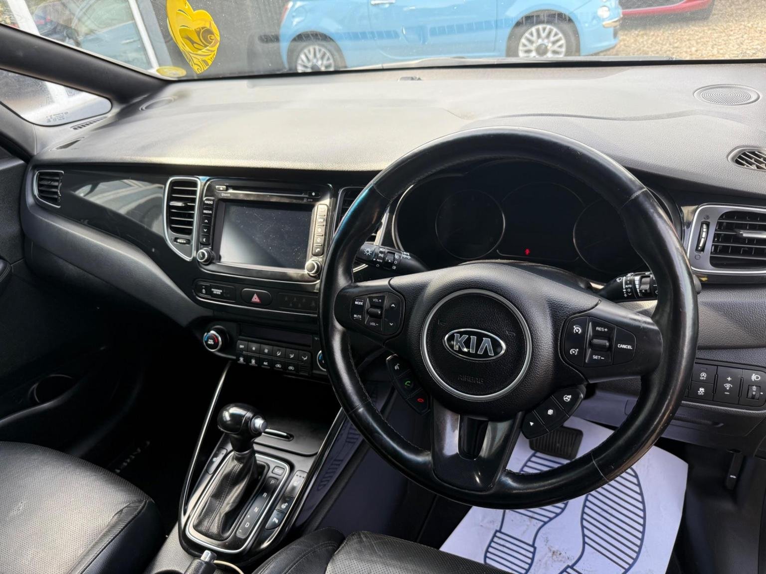 Kia Carens