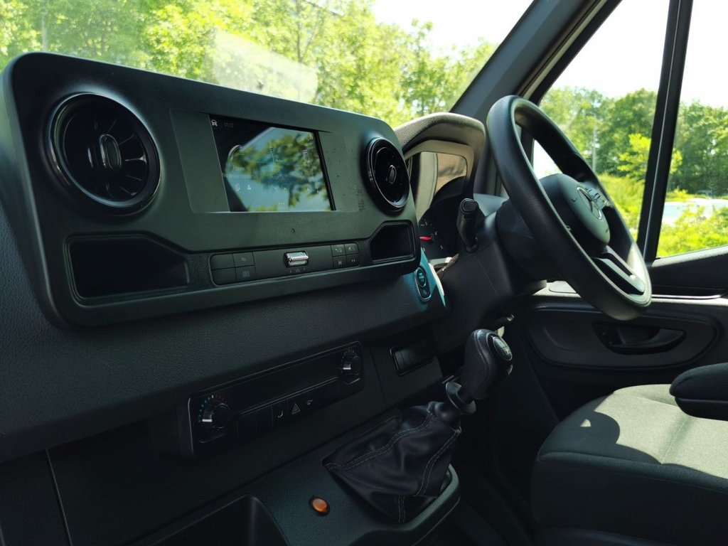 Mercedes Benz Sprinter