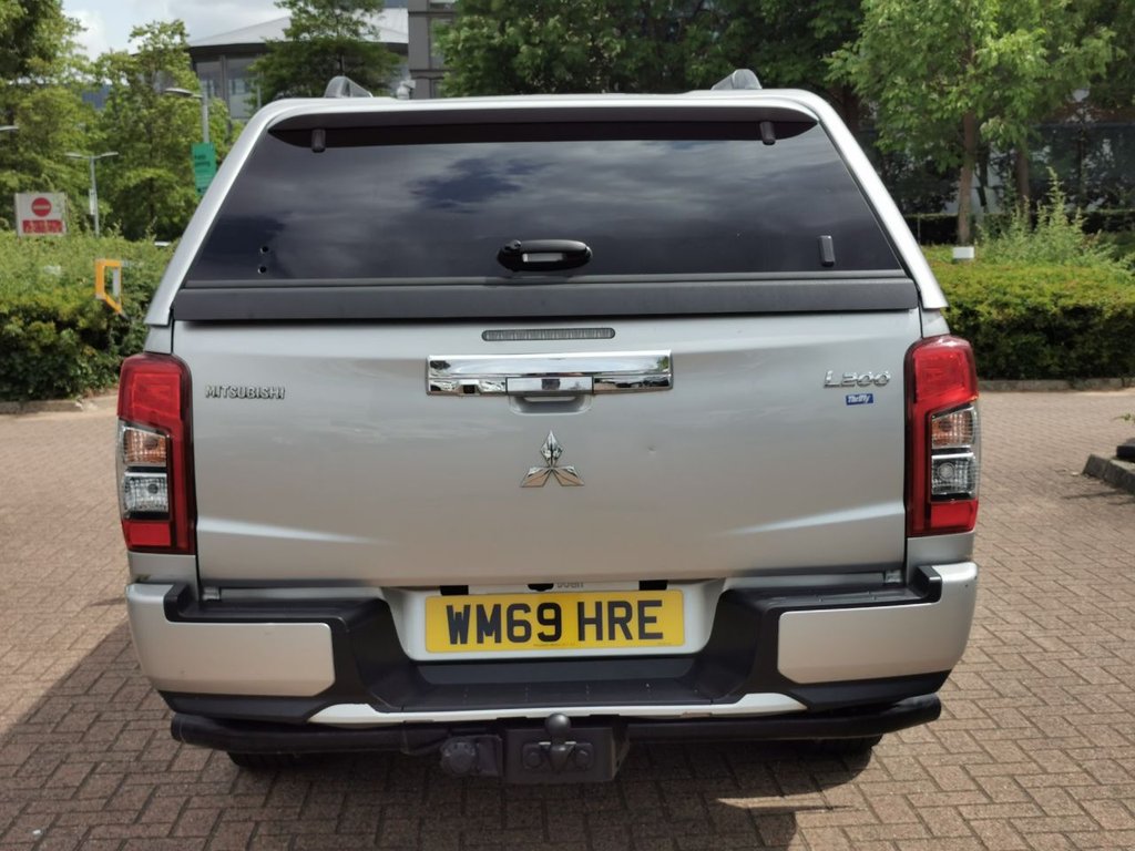 Mitsubishi L200