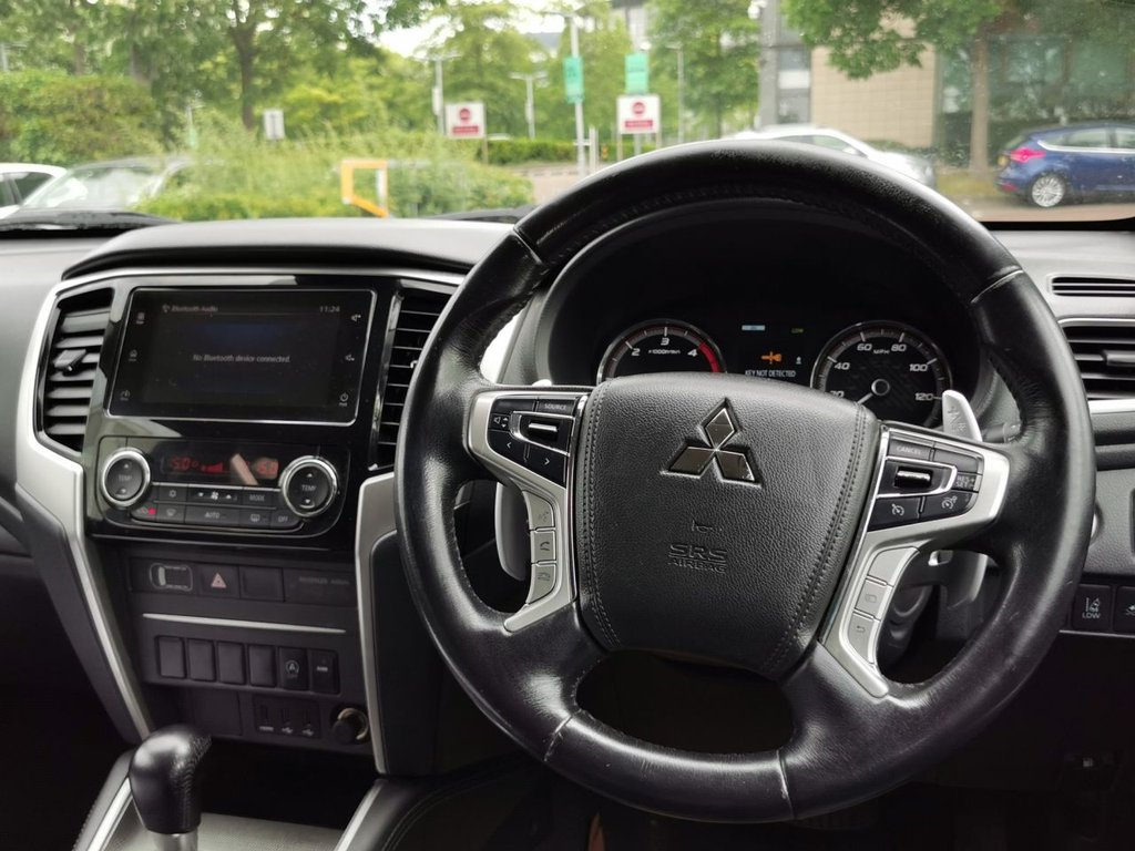 Mitsubishi L200