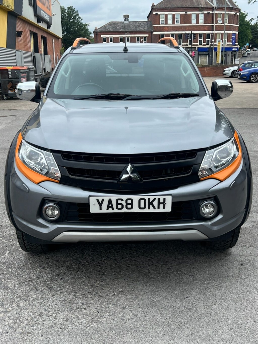 Mitsubishi L200