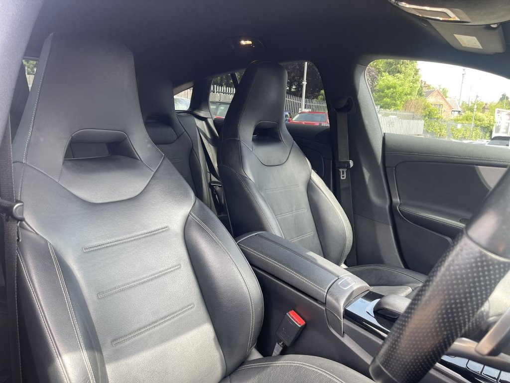 Mercedes Benz CLA