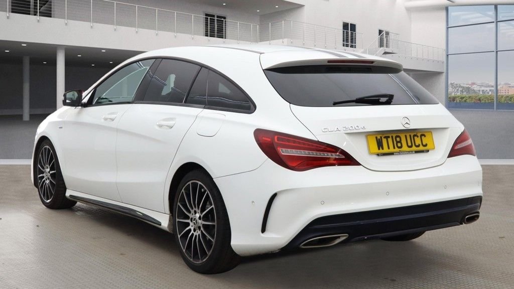 Mercedes Benz CLA