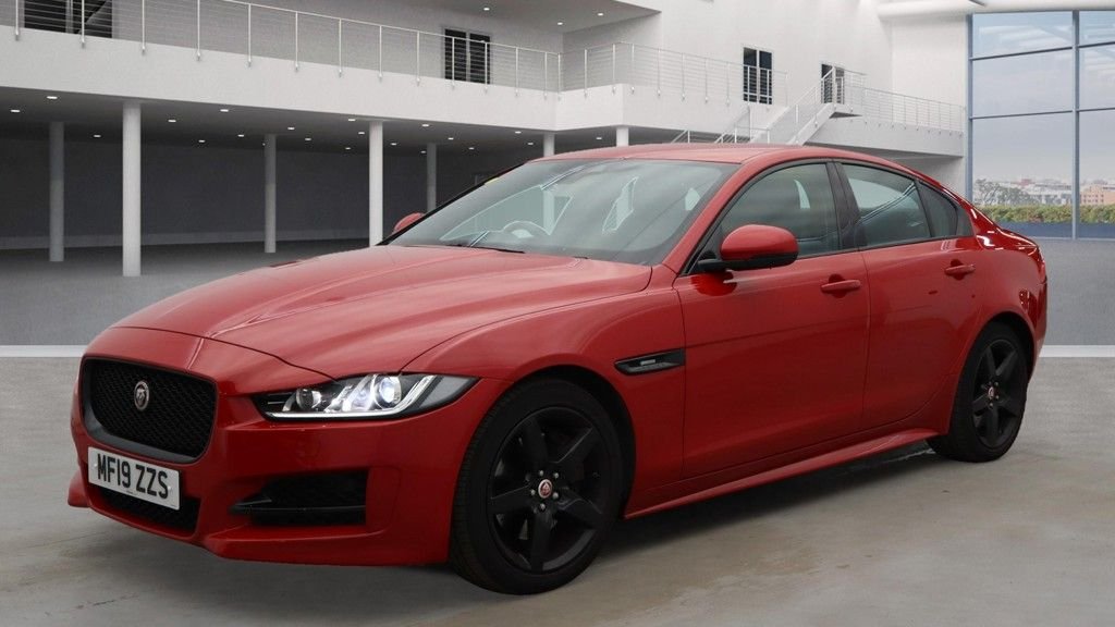 Jaguar XE