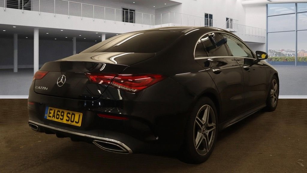 Mercedes Benz CLA