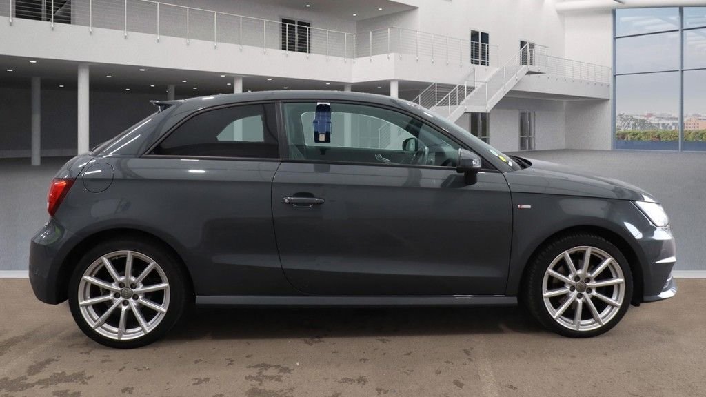 Audi A1
