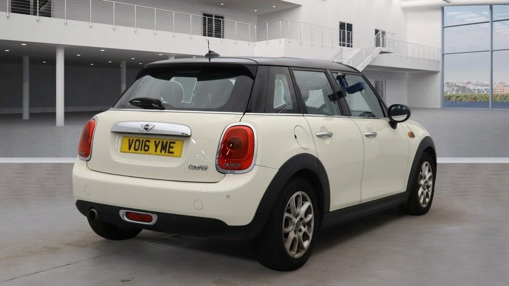 MINI Hatch