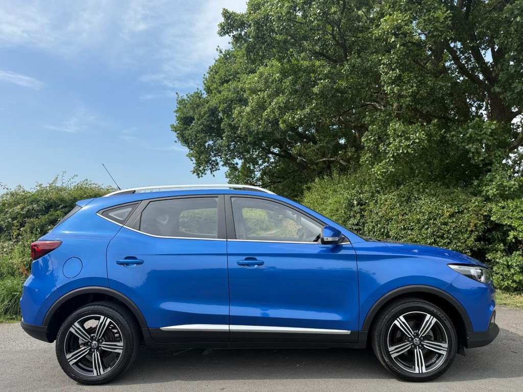 MG ZS