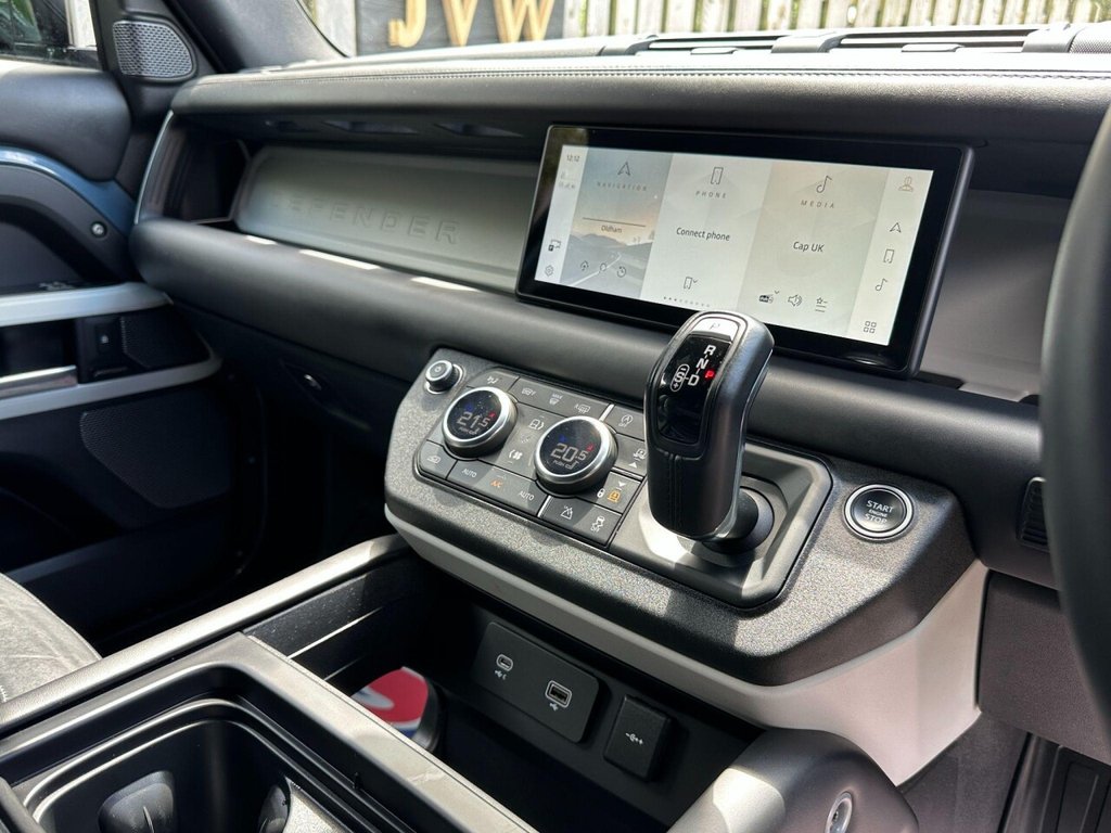 Land Rover 110