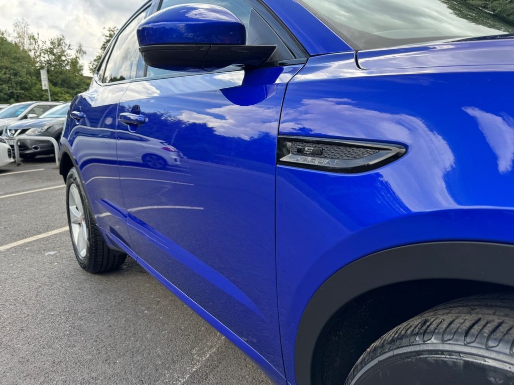 Jaguar E Pace