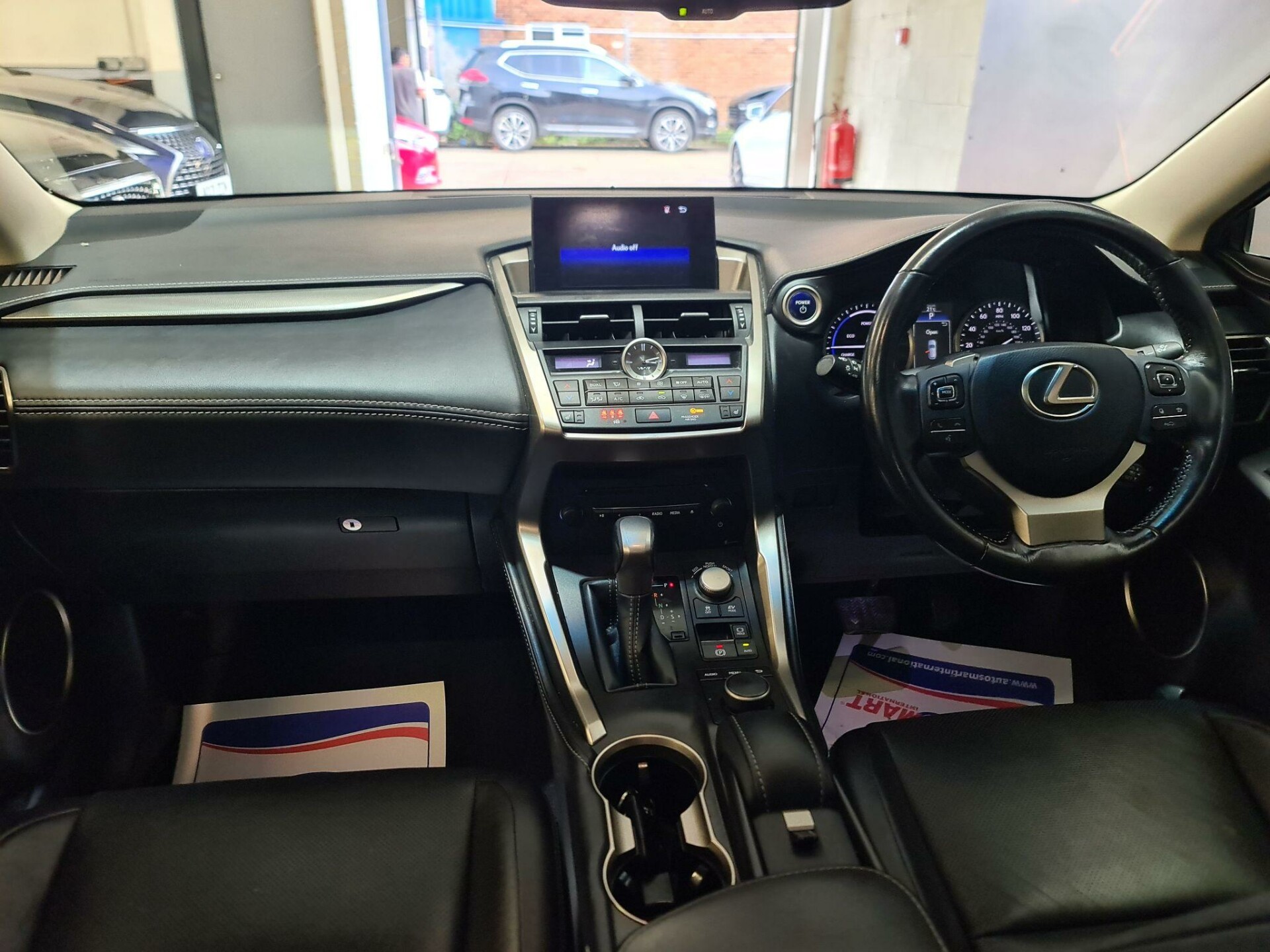 Lexus NX 300h