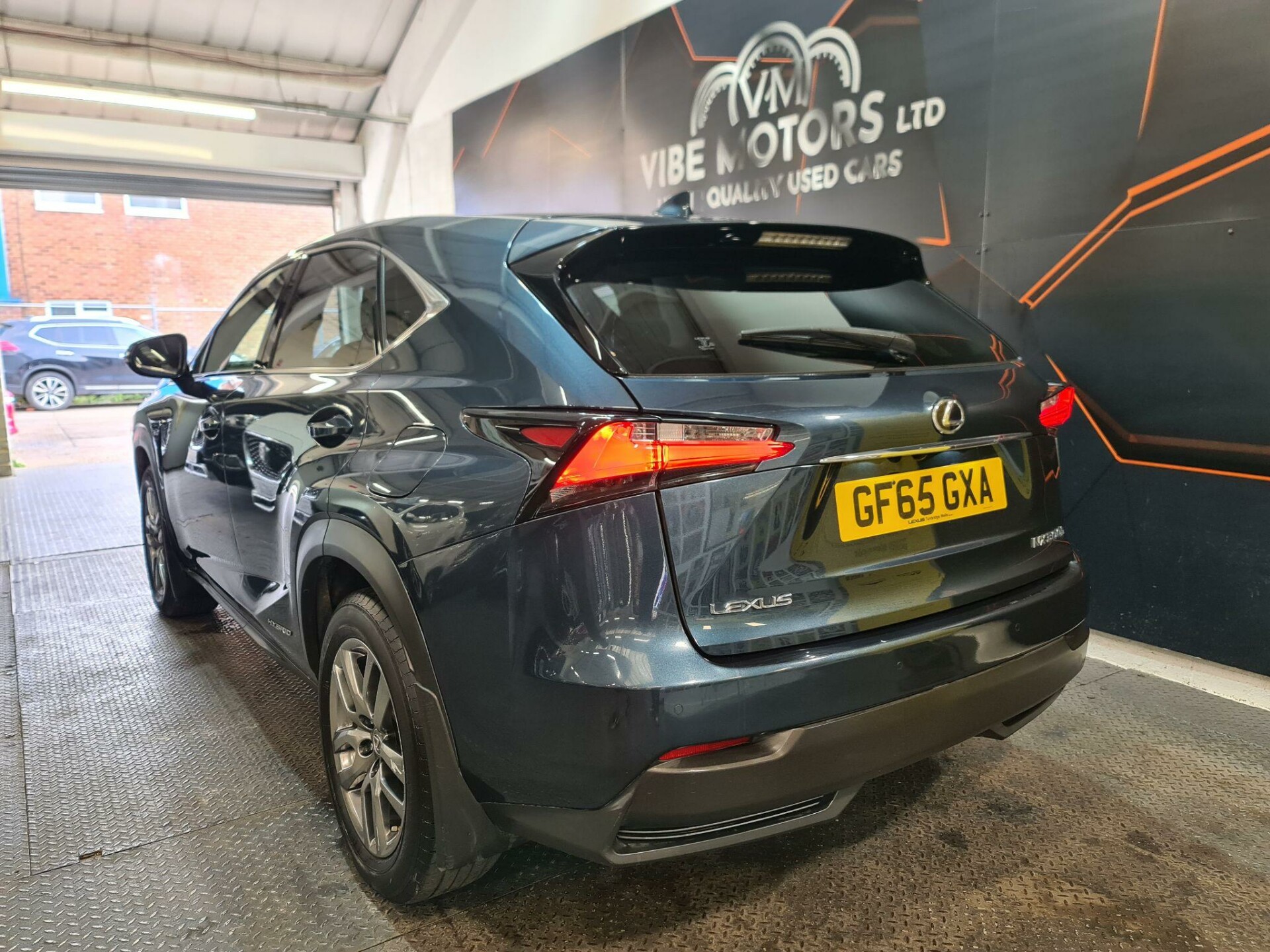 Lexus NX 300h