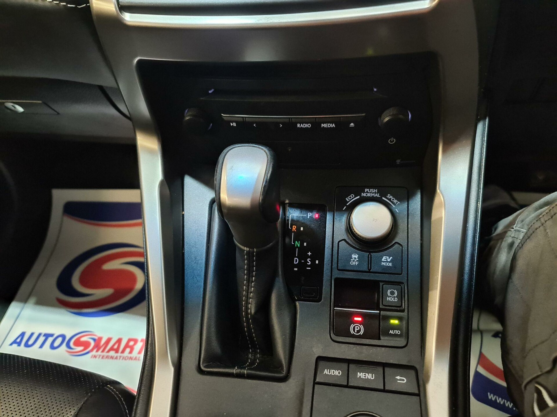 Lexus NX 300h