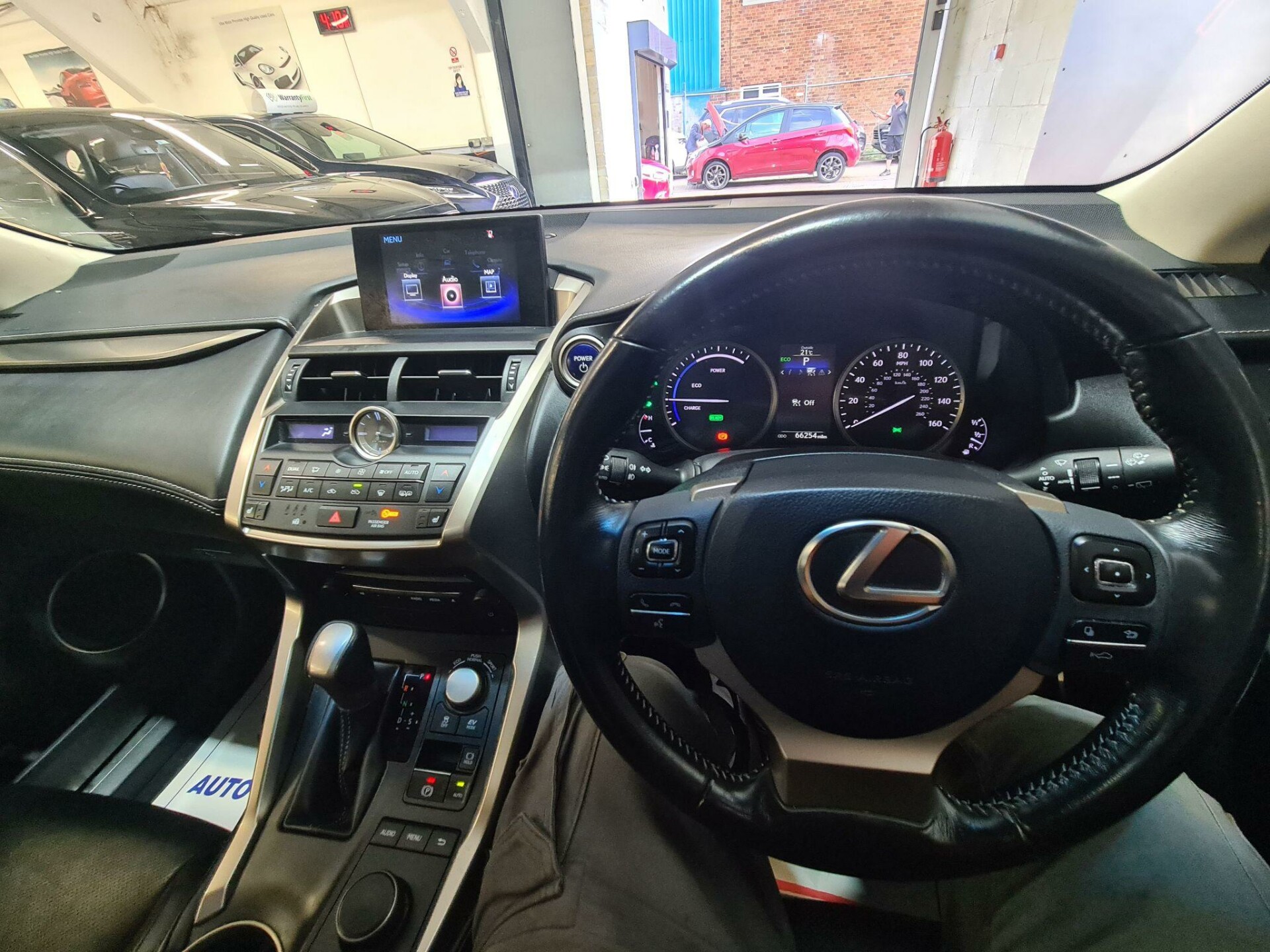 Lexus NX 300h