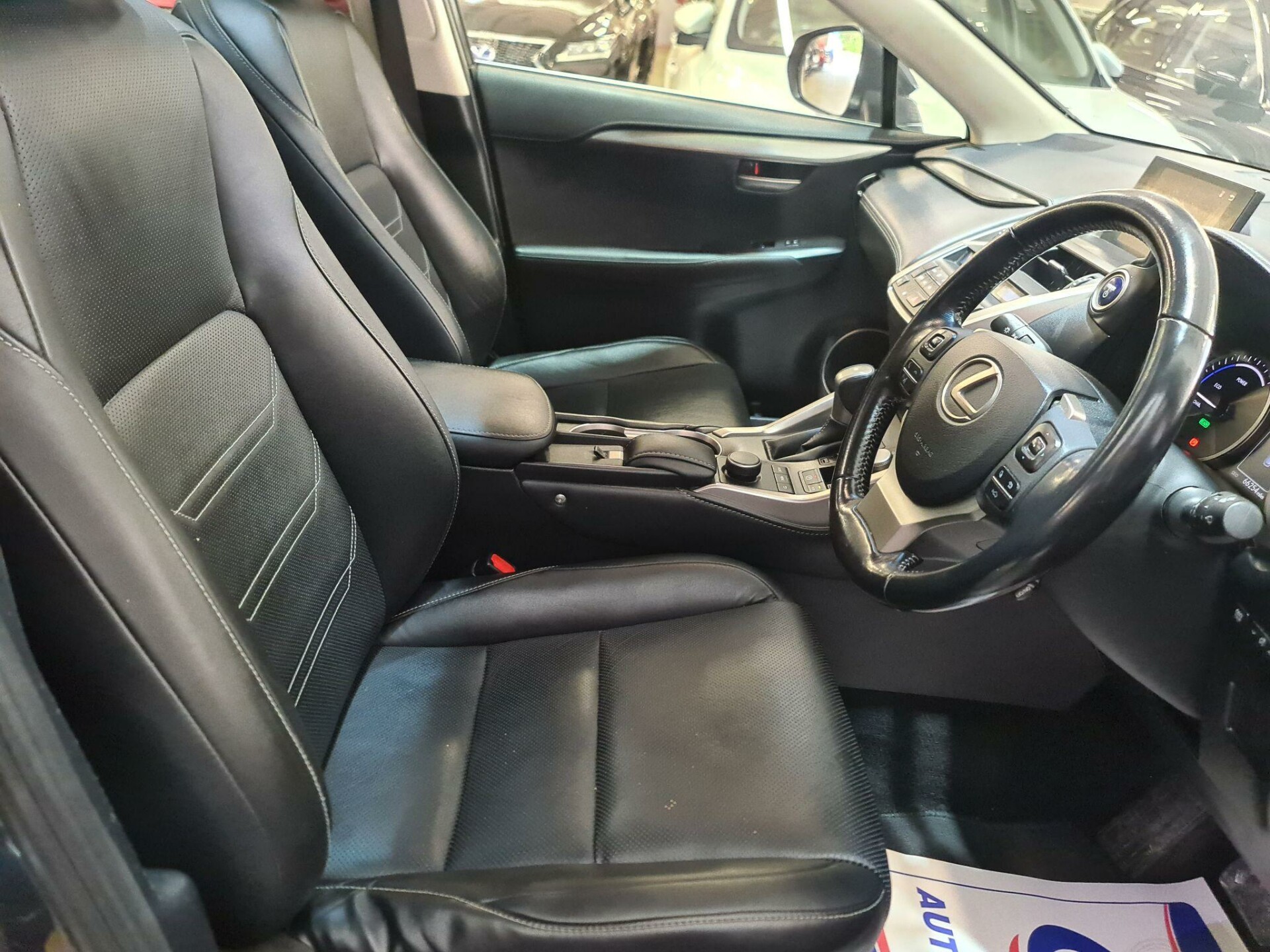 Lexus NX 300h
