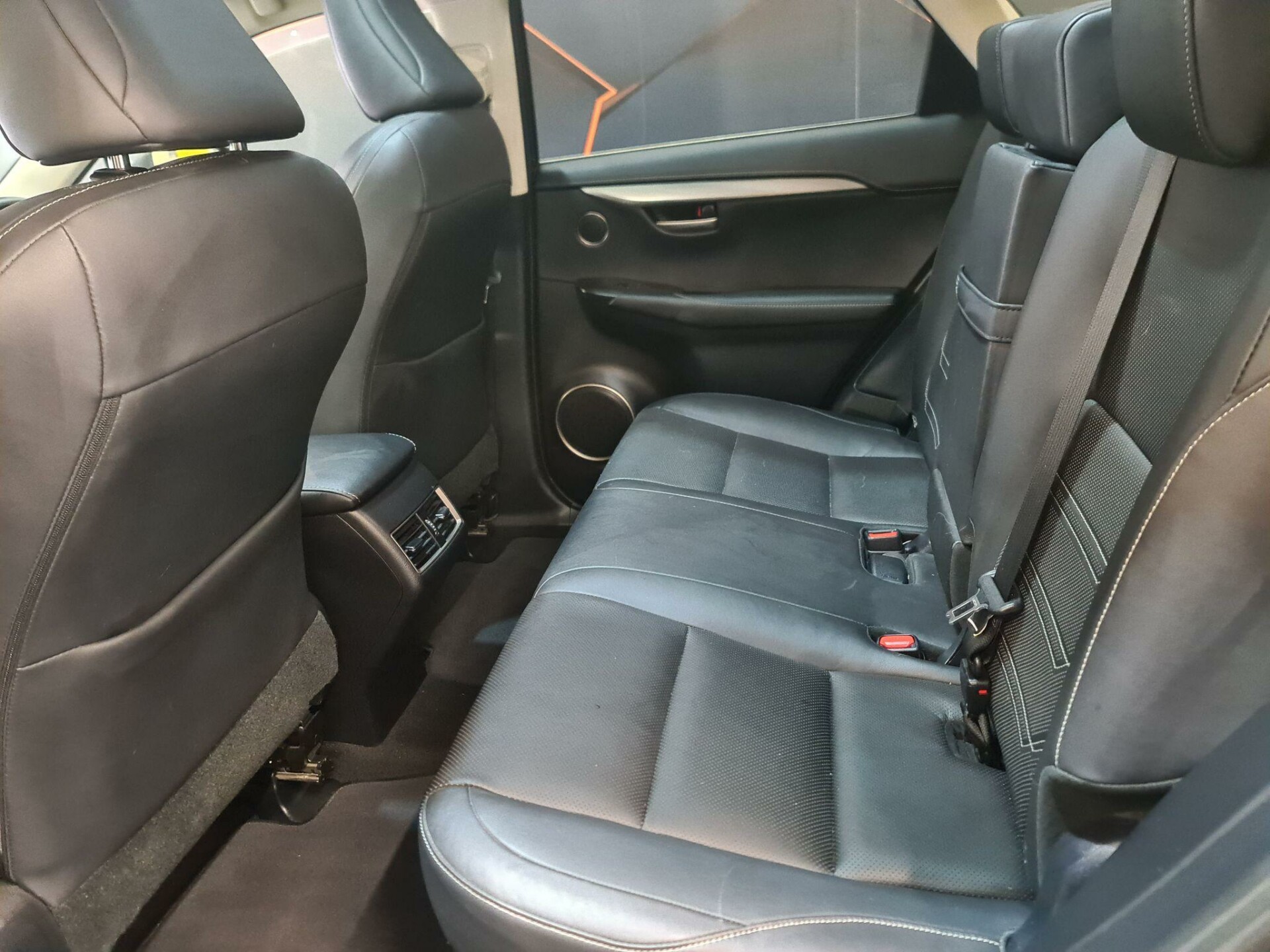 Lexus NX 300h