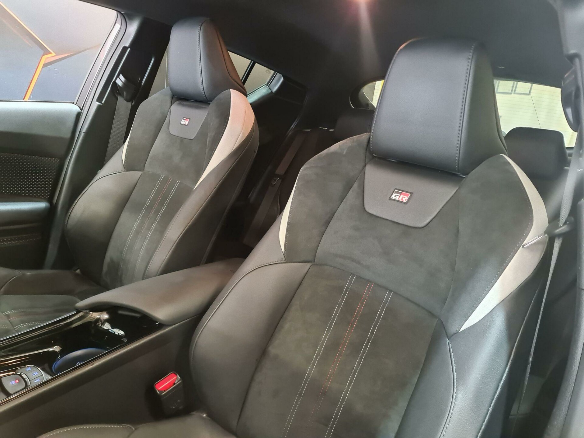 Toyota C HR