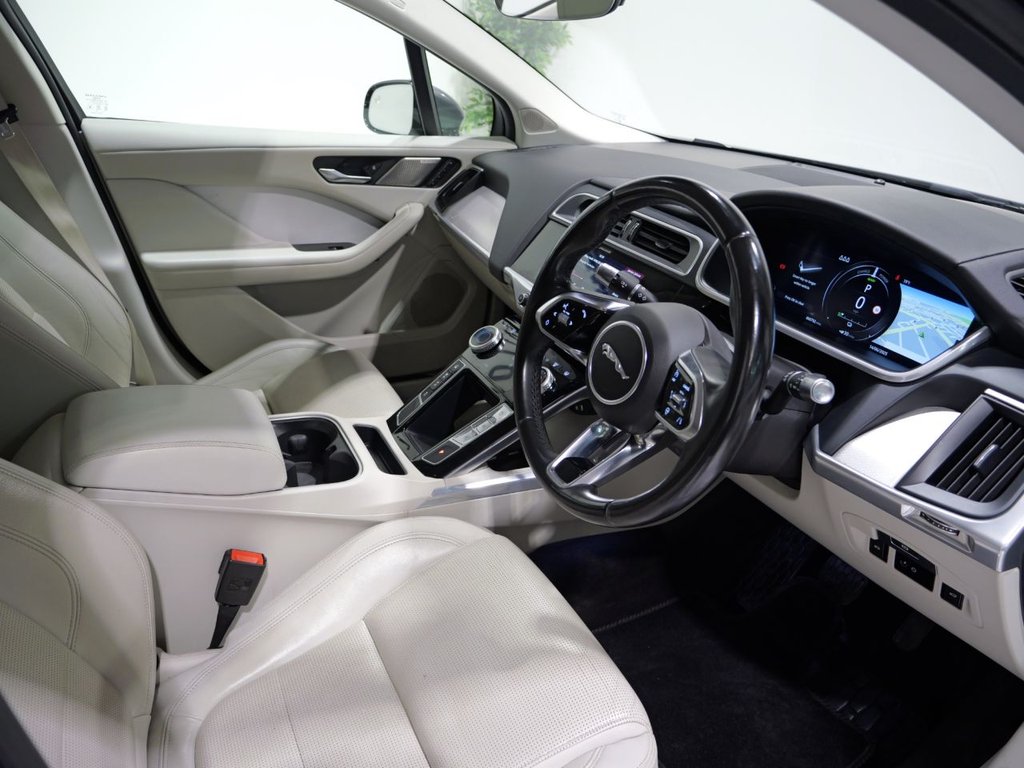 Jaguar I Pace