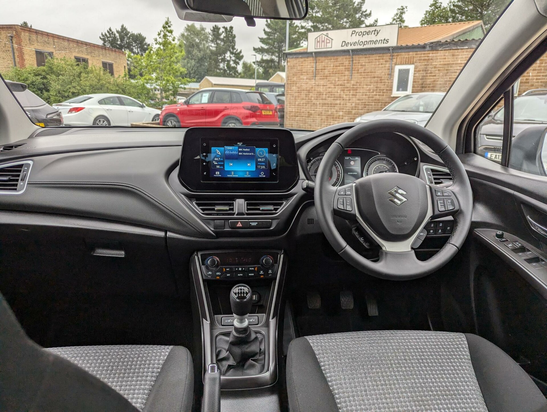 Suzuki S-Cross