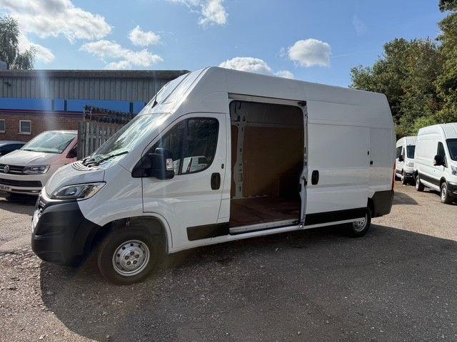 Vauxhall Movano