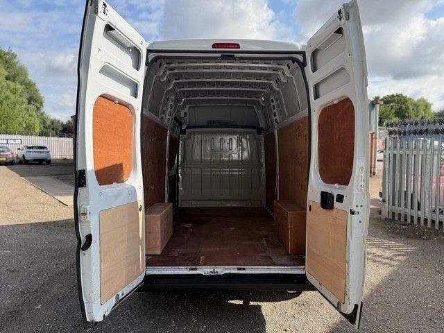 Vauxhall Movano