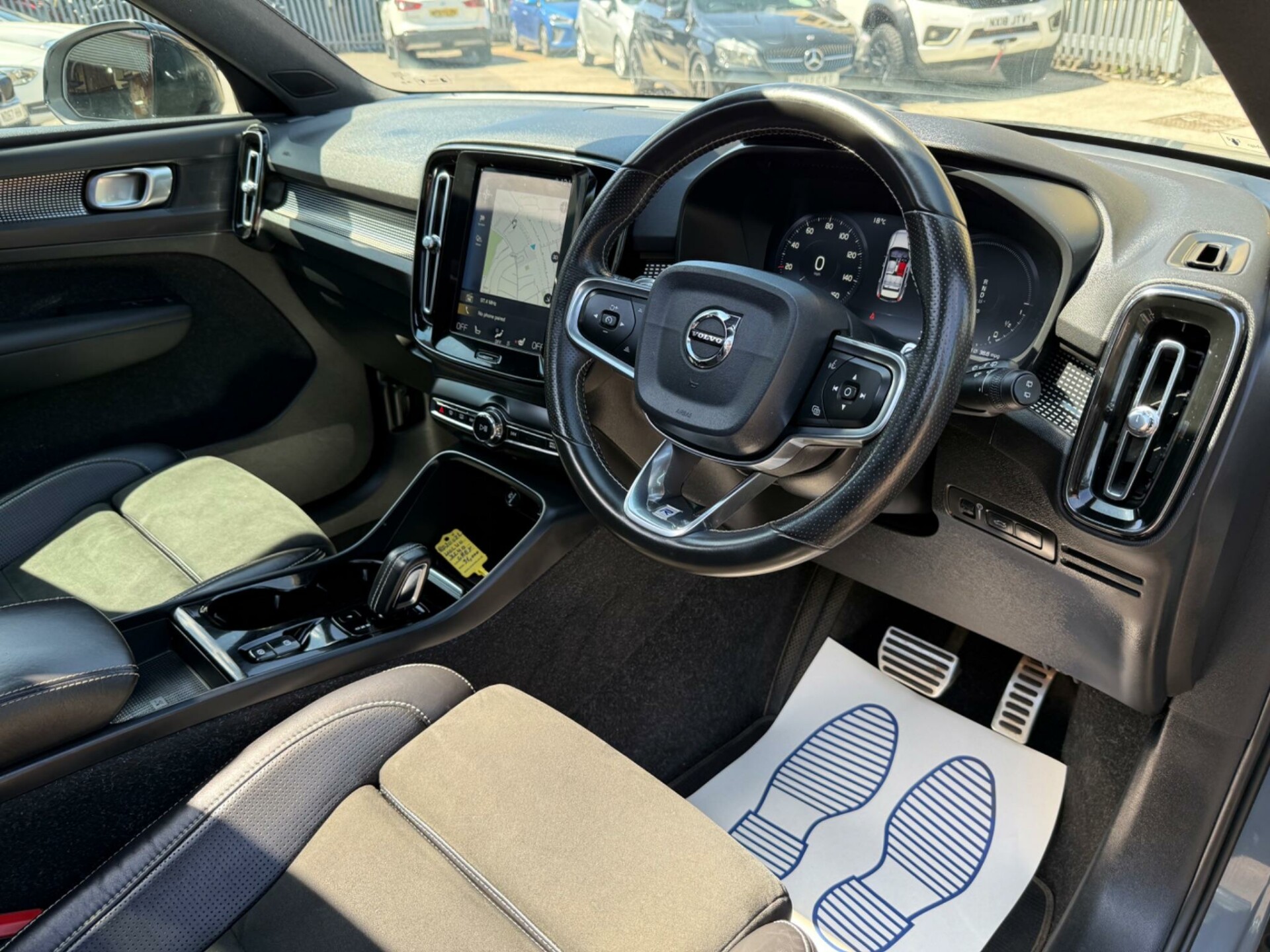Volvo XC40