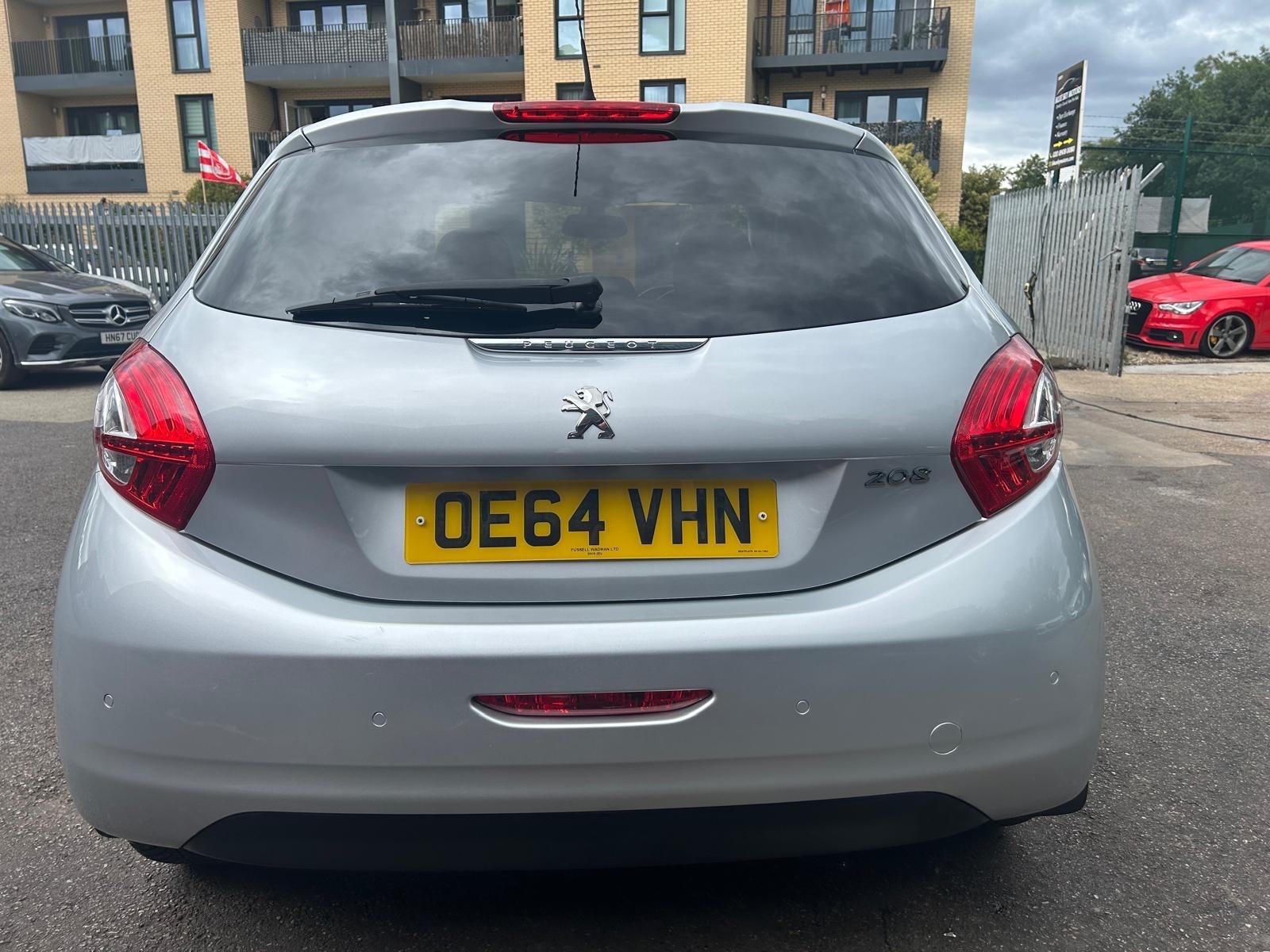 Peugeot 208