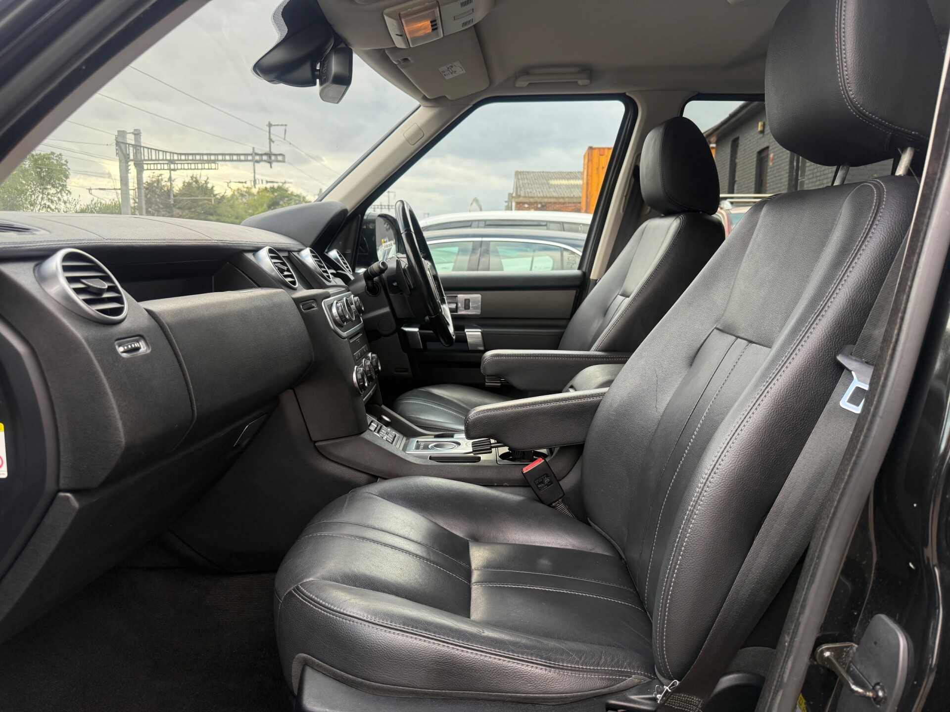 Land Rover Discovery 4