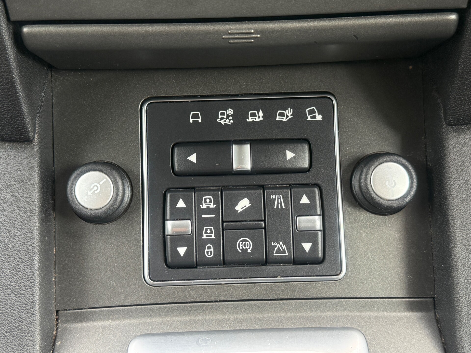 Land Rover Discovery 4