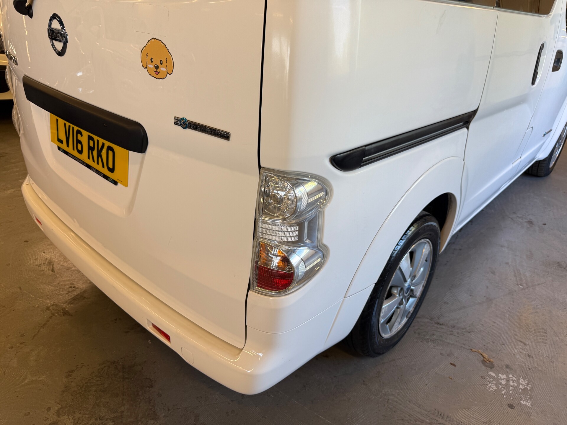 Nissan eNV200