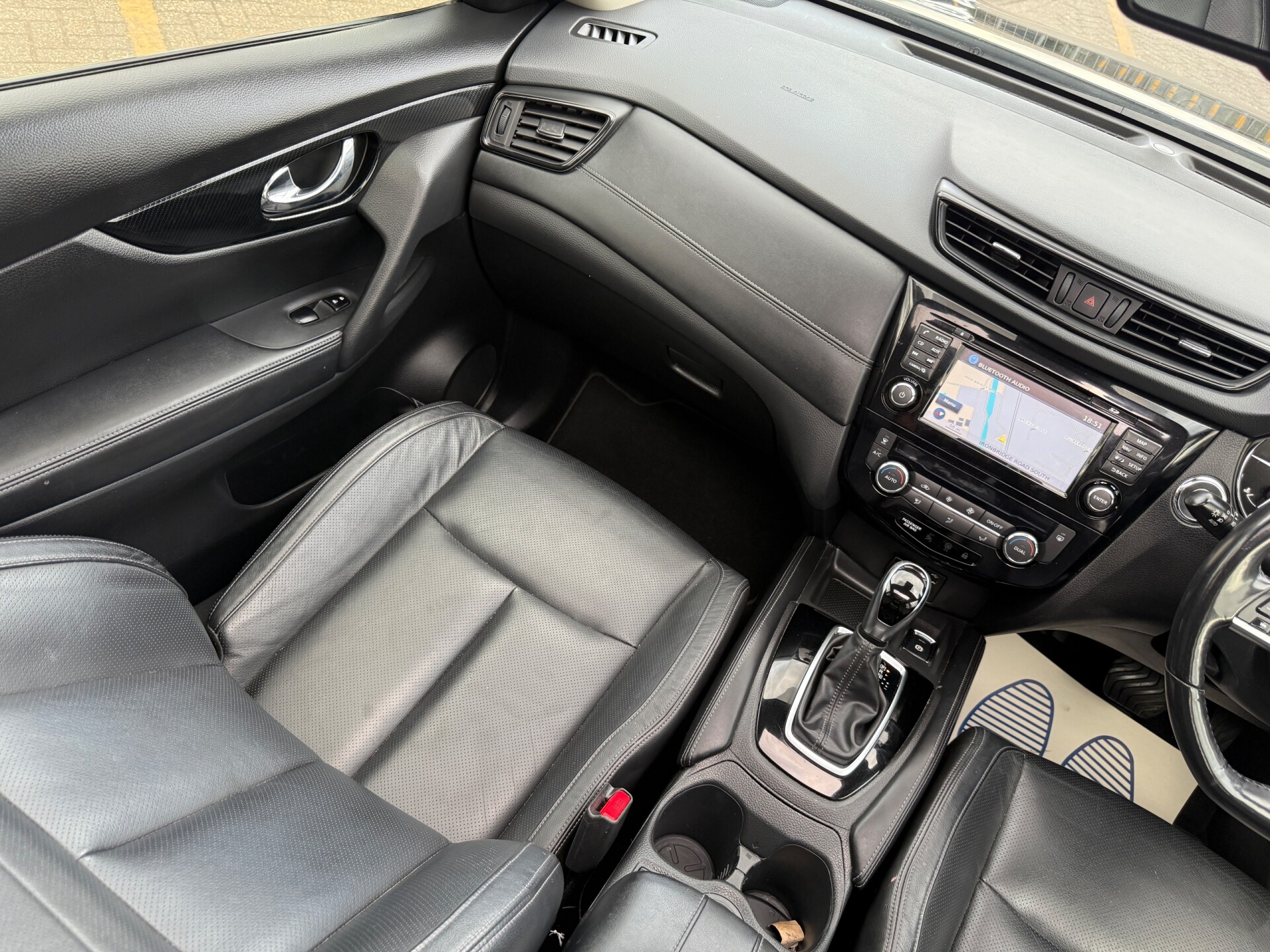 Nissan X Trail