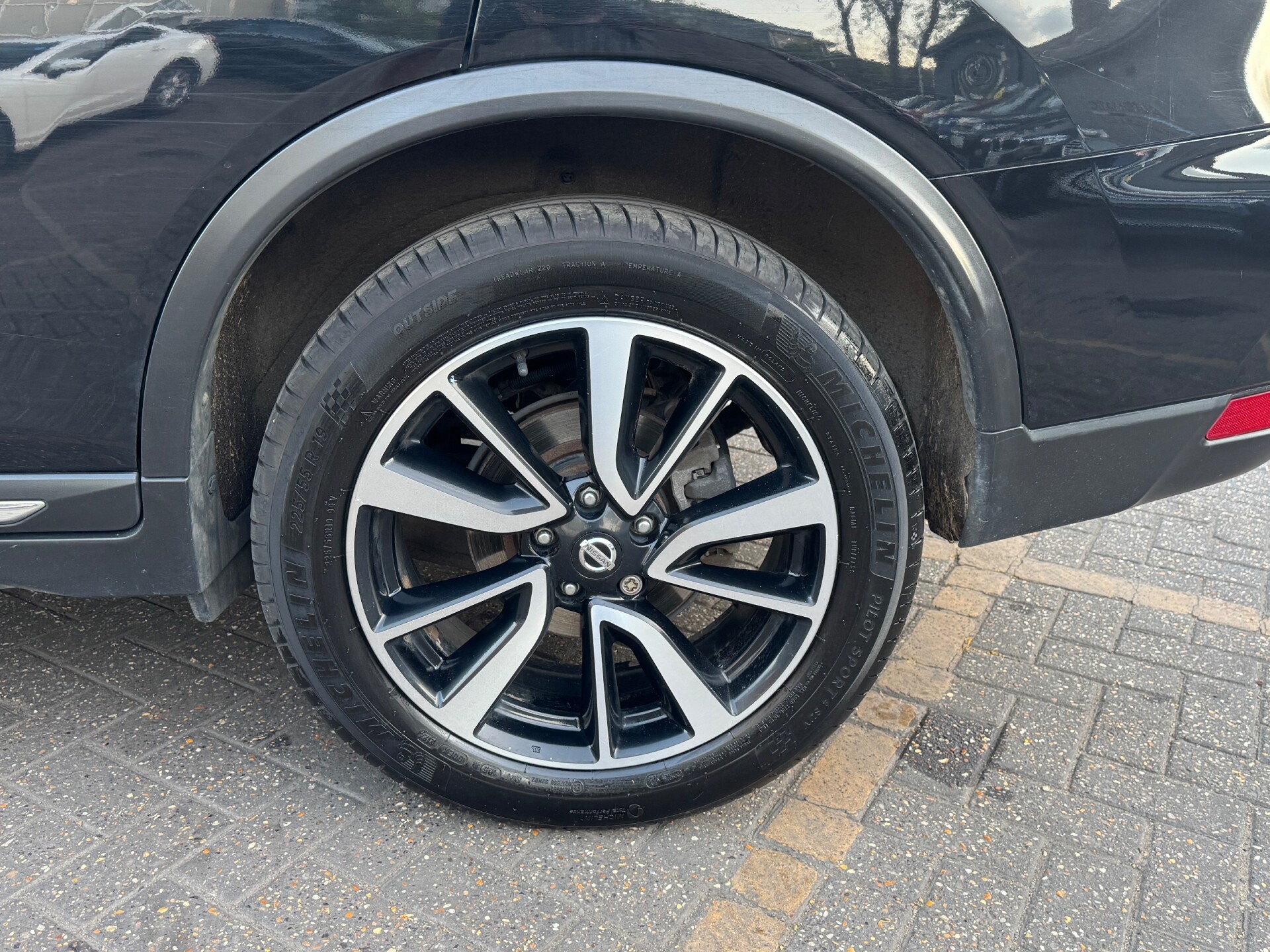 Nissan X Trail