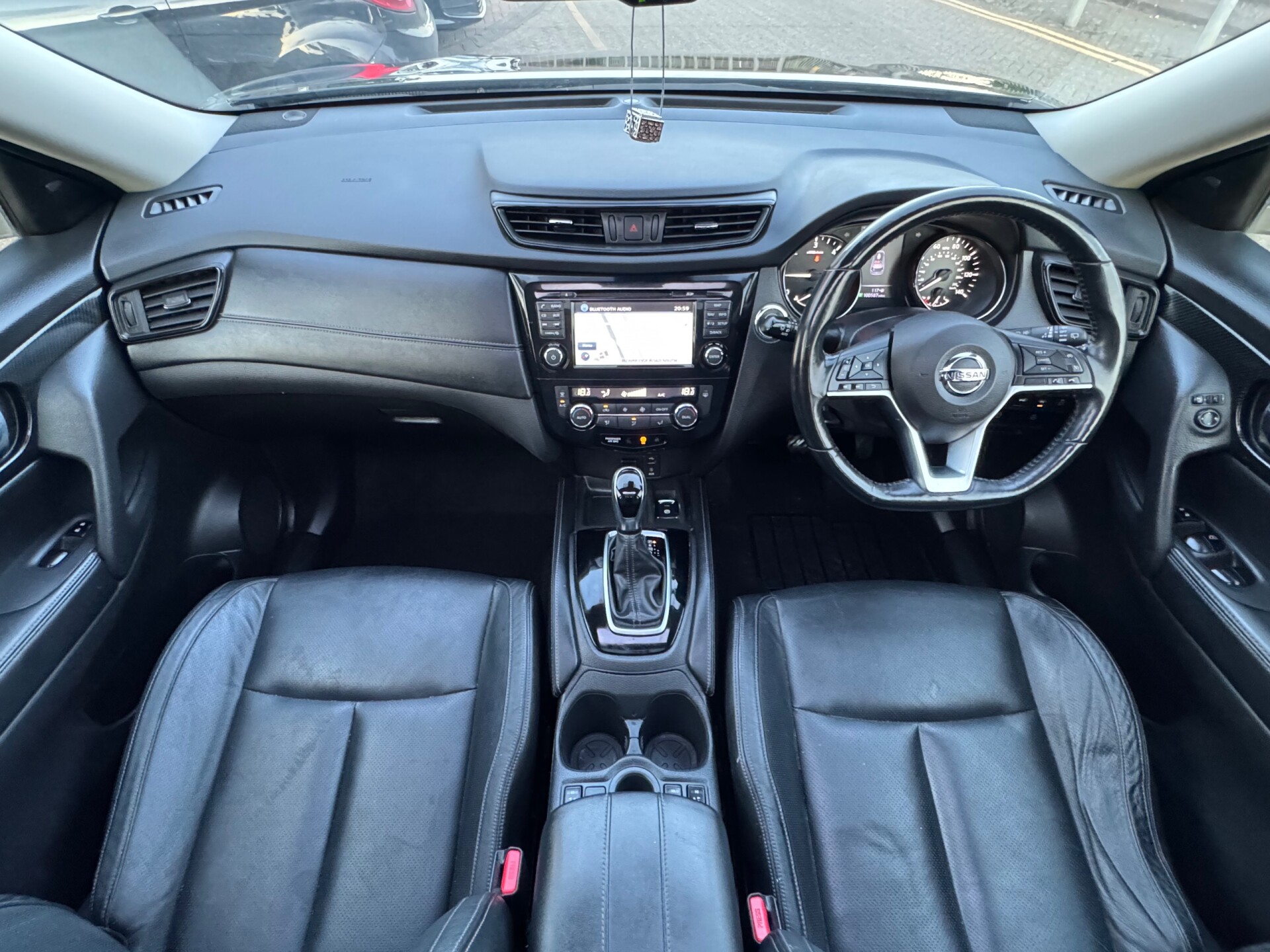 Nissan X Trail