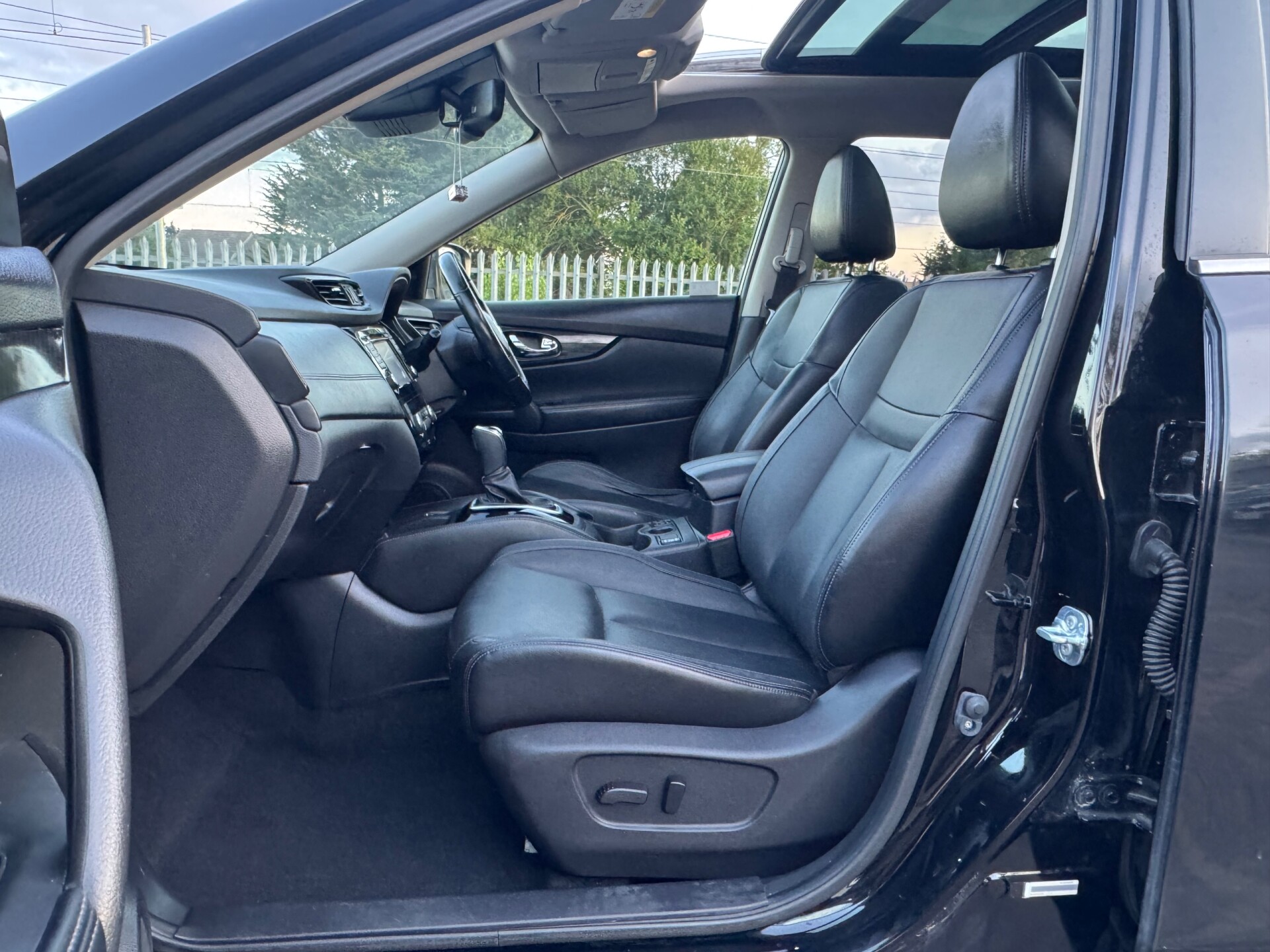 Nissan X Trail