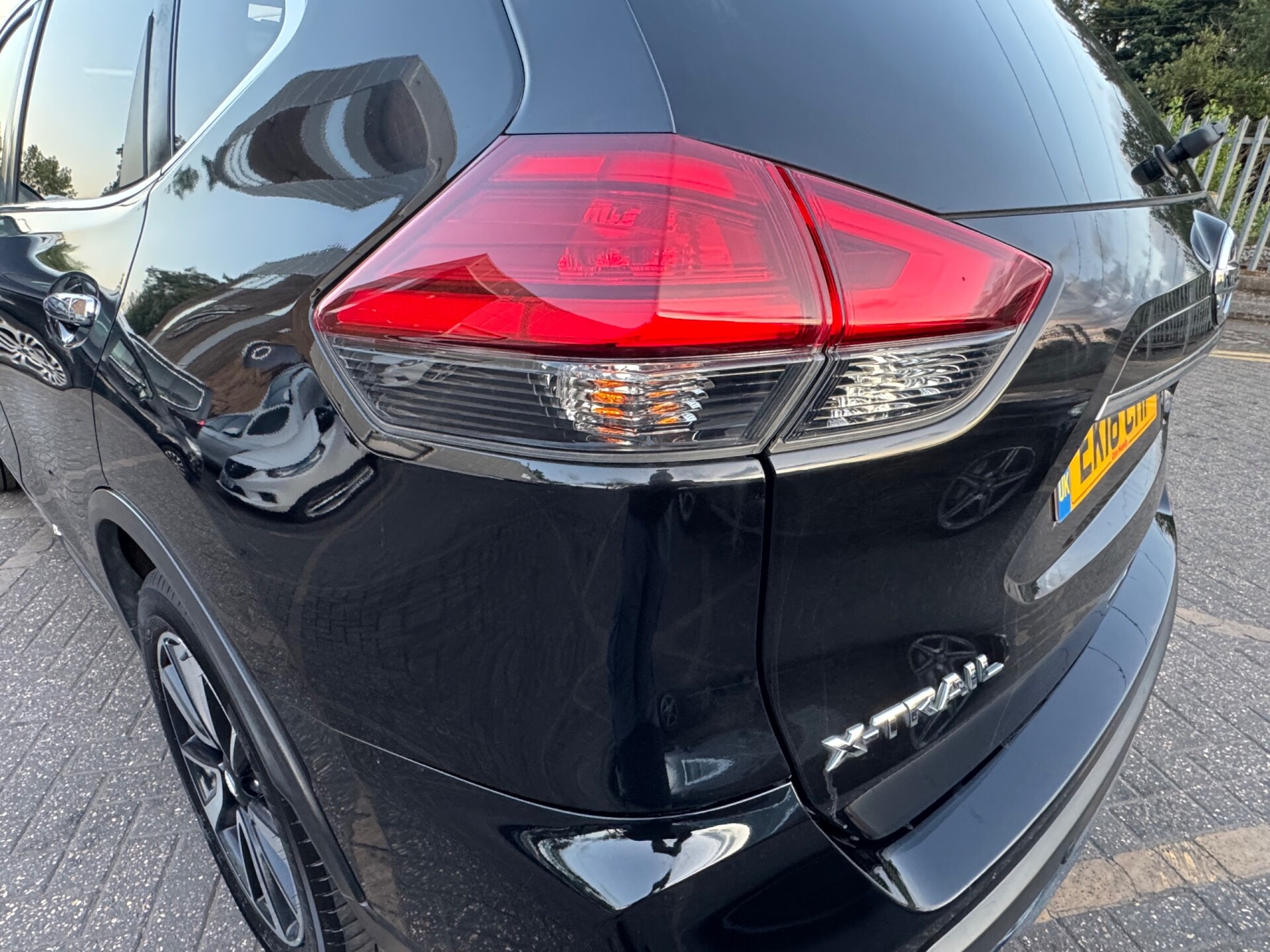 Nissan X Trail