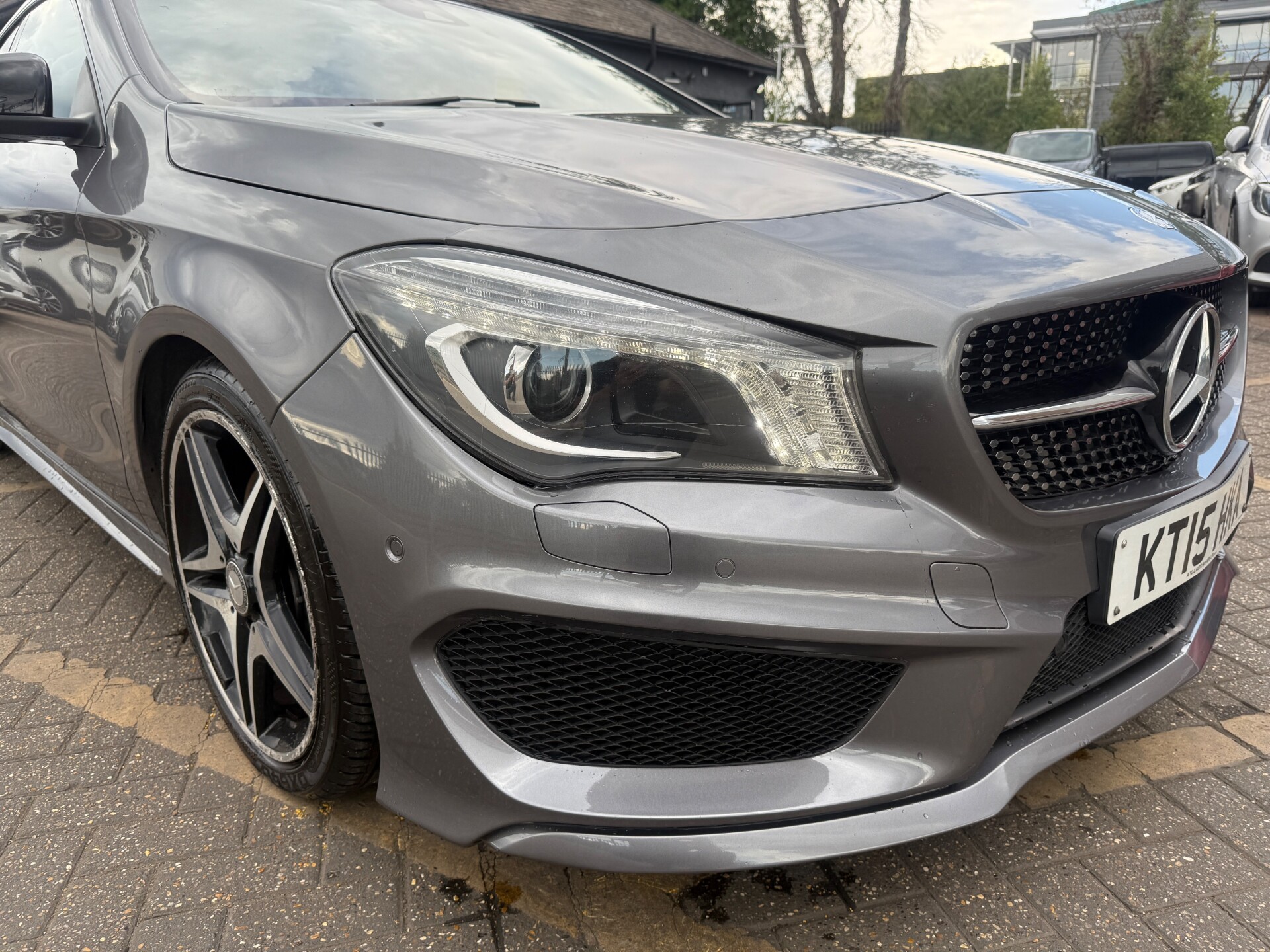 Mercedes Benz CLA