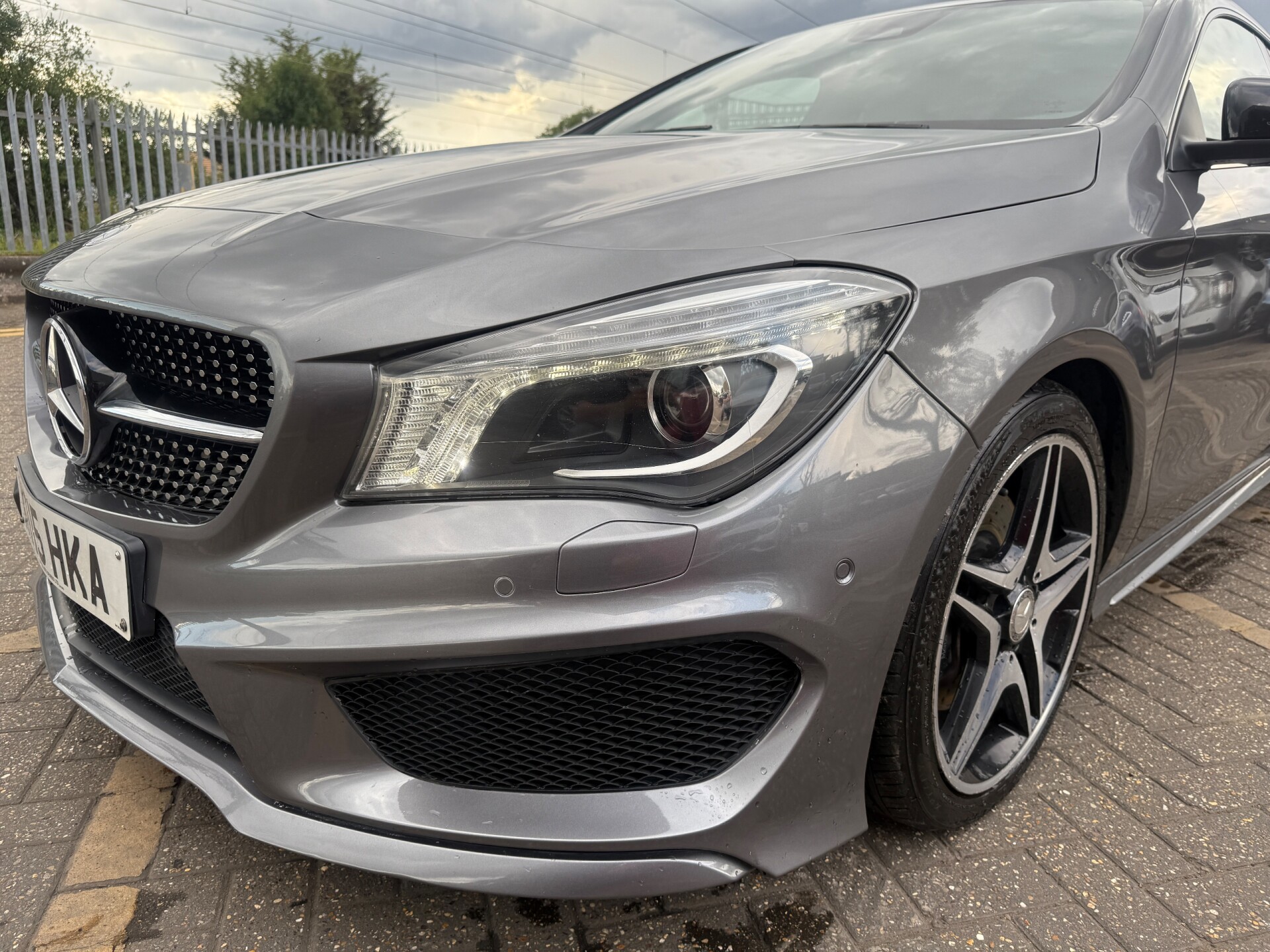 Mercedes Benz CLA