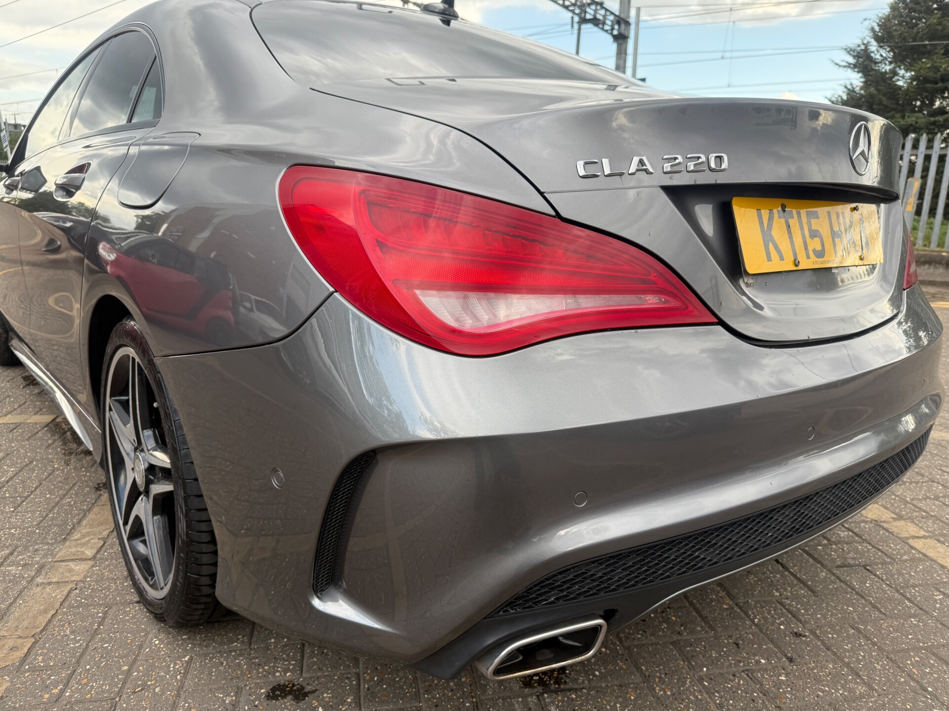 Mercedes Benz CLA