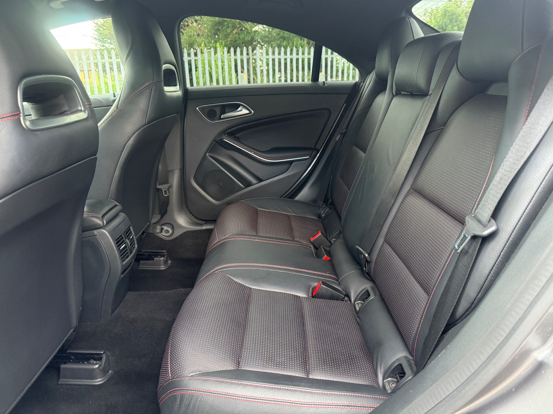 Mercedes Benz CLA