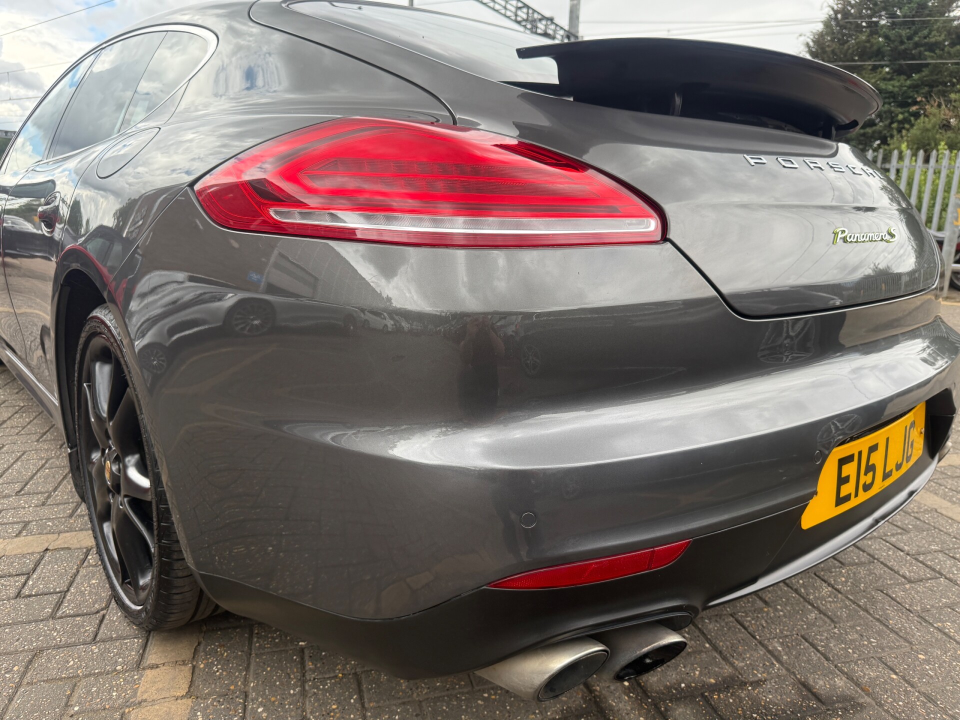 Porsche Panamera