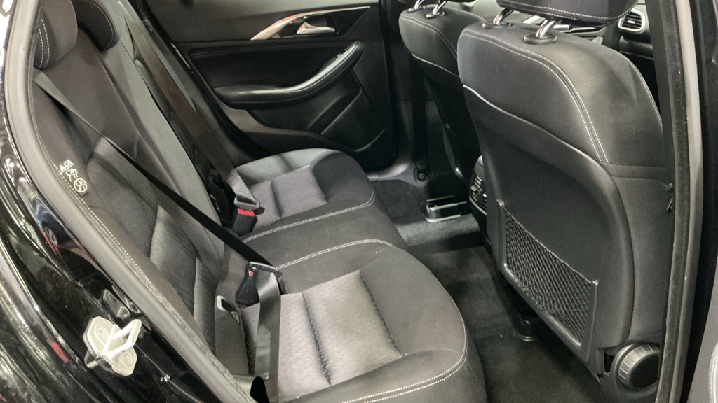 Infiniti Q30