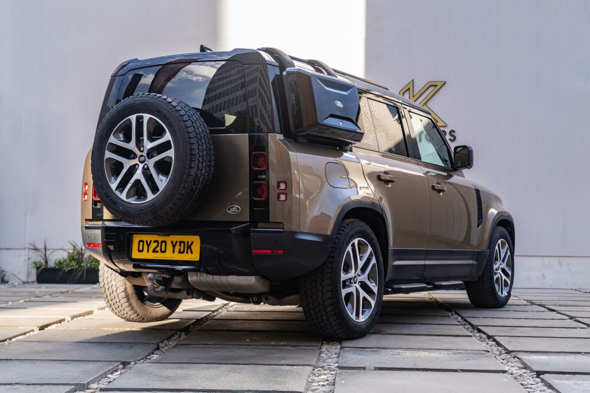 Land Rover 110