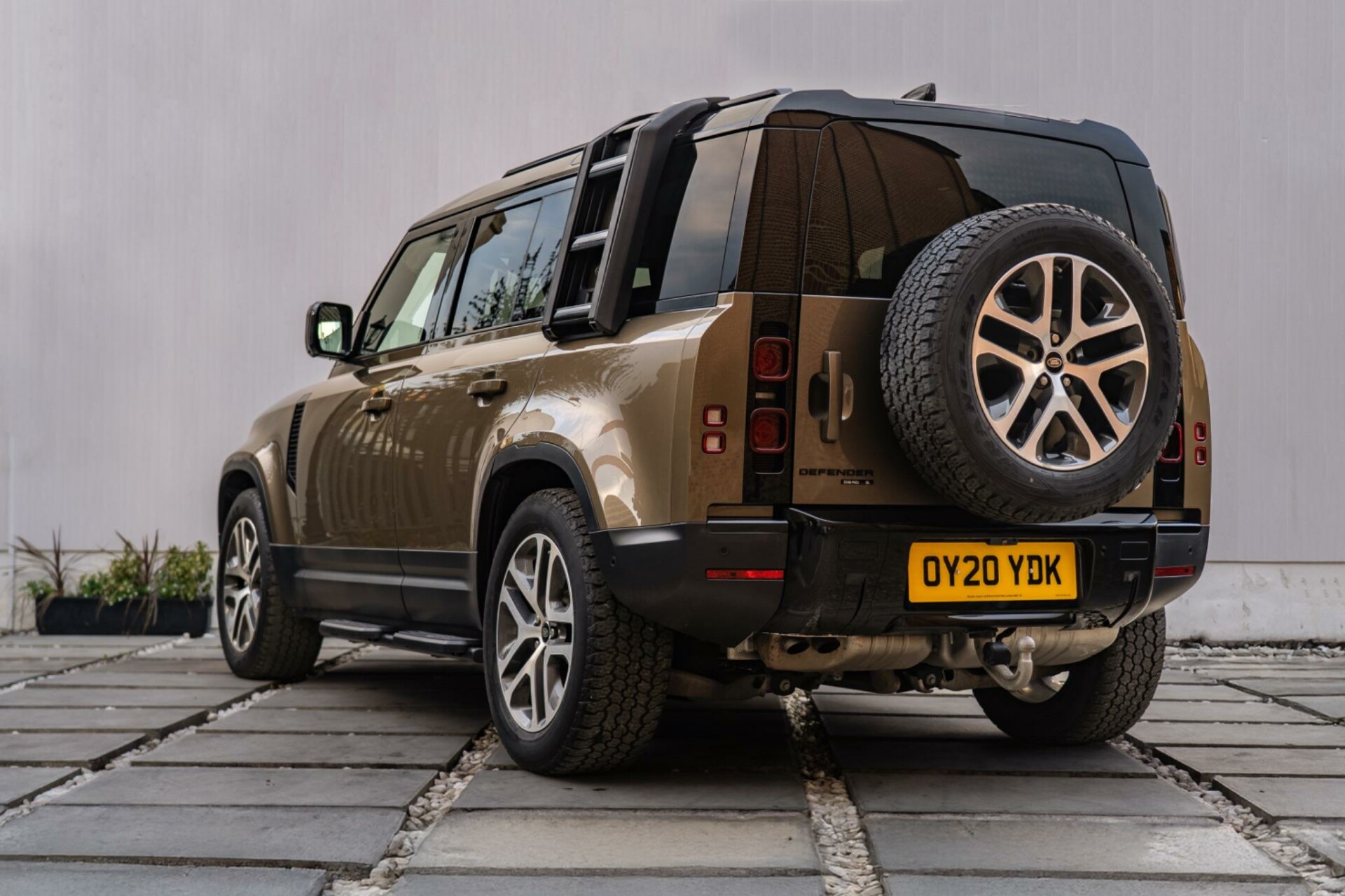 Land Rover 110