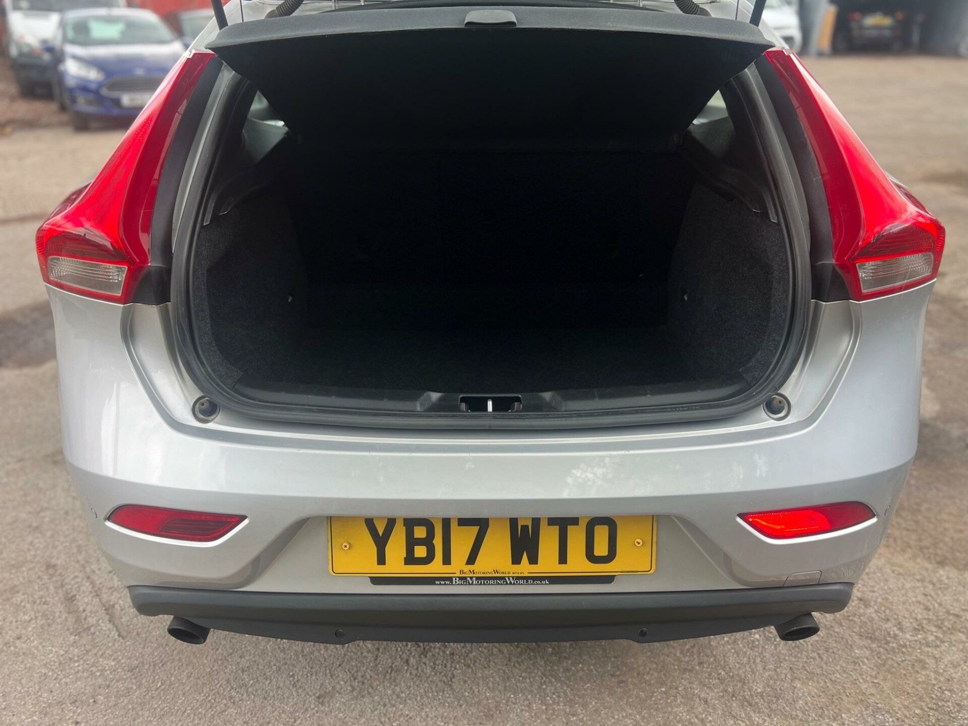 Volvo V40
