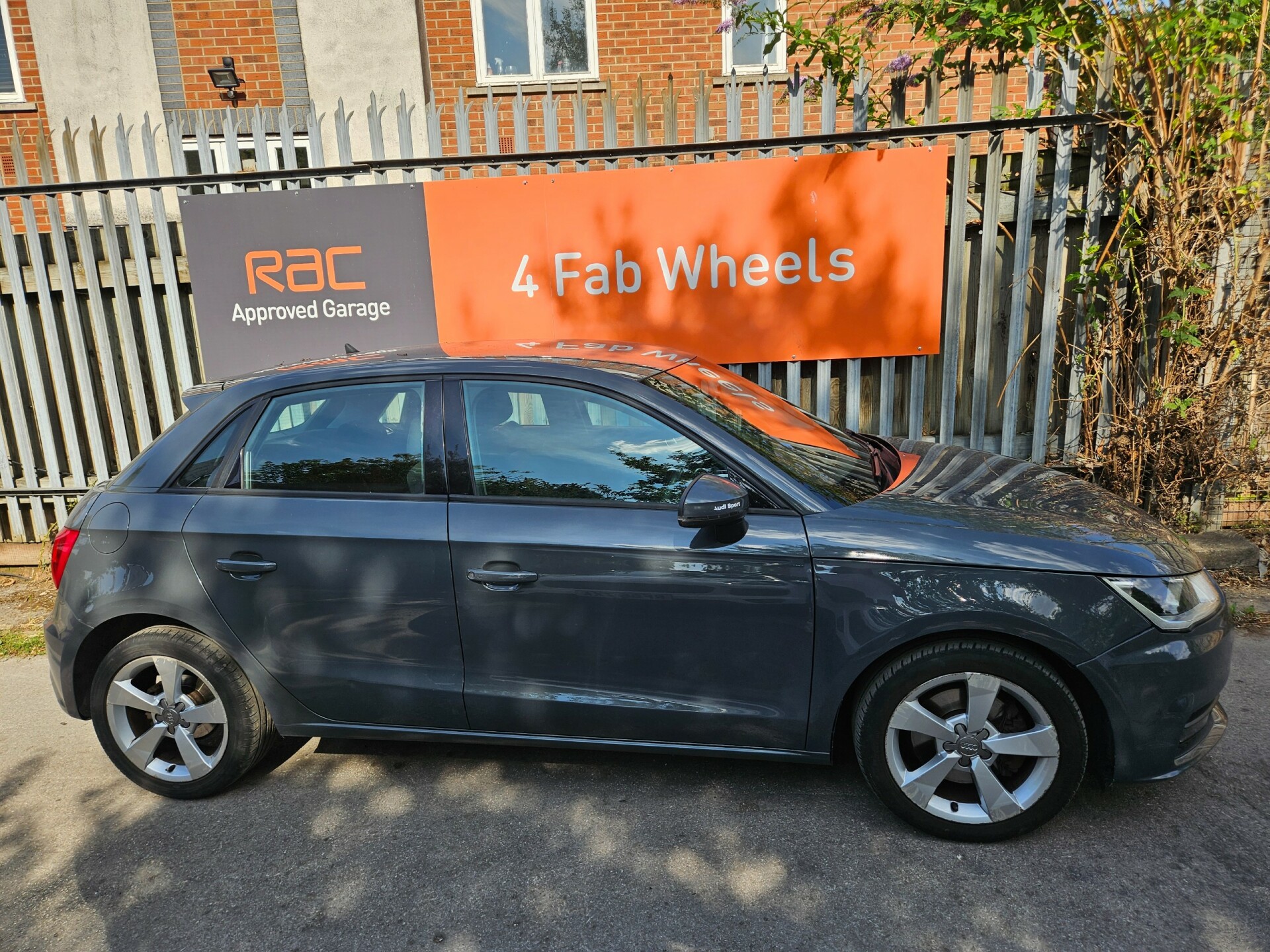 Audi A1