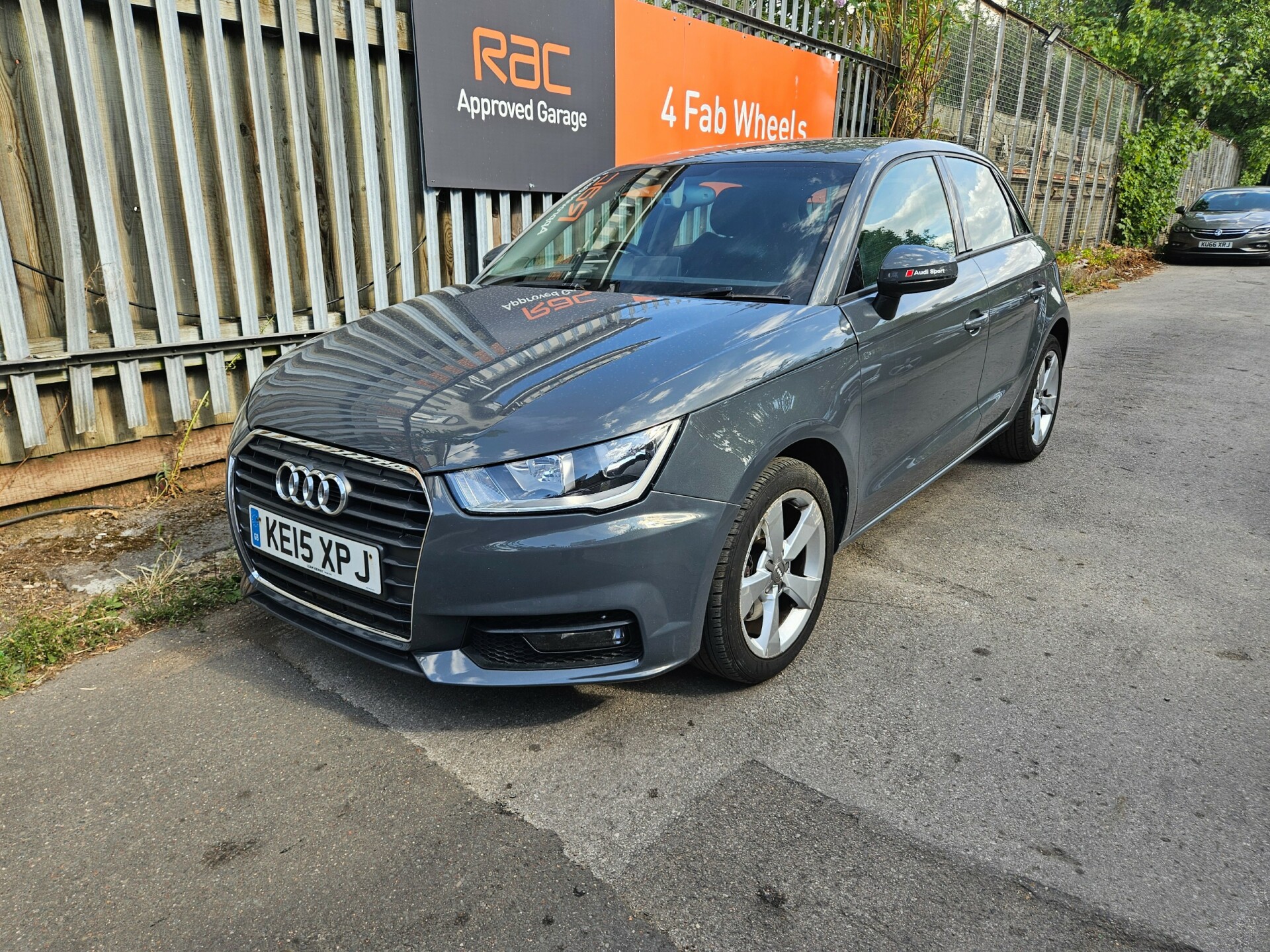 Audi A1