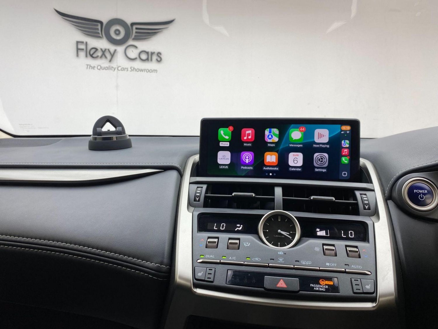 Lexus NX 300h