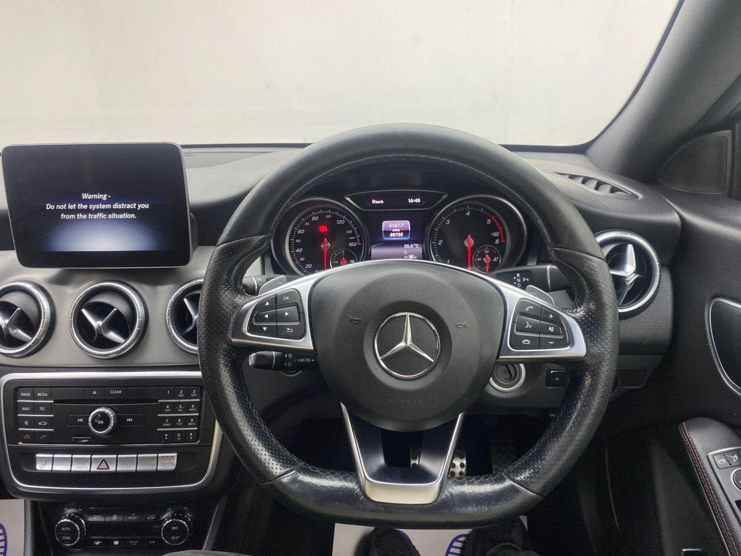 Mercedes Benz CLA