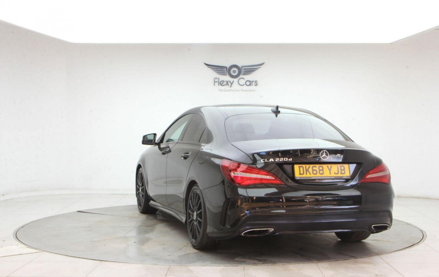 Mercedes Benz CLA