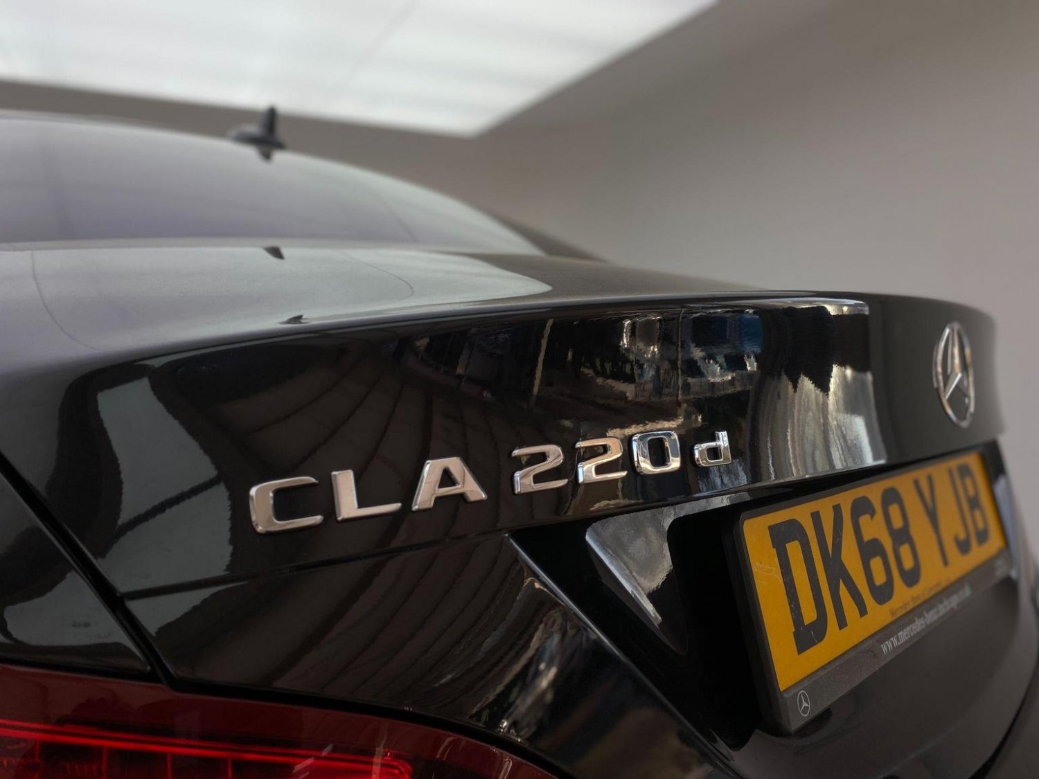Mercedes Benz CLA